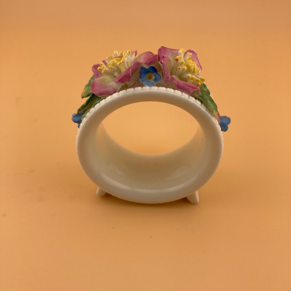 Napkin Rings Bone China Collectible 6 - Picture 8 of 16